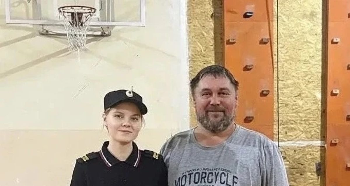 Полицейская из Набережных Челнов поблагодарила директора, который учил её спортивному туризму